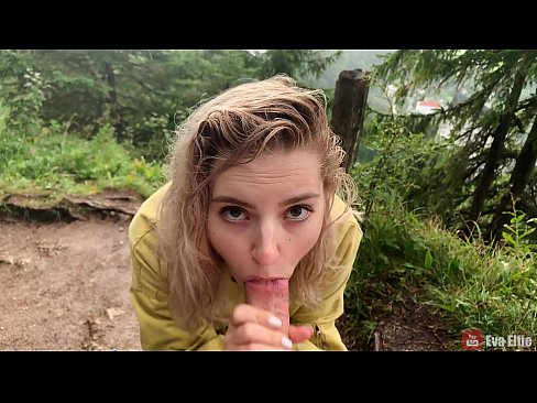 ❤️ Ragazza ingoia lo sperma dopo un pompino in pubblico - Eva Elfi ❌ Pornoal it.pornsexer.ru ❤️
